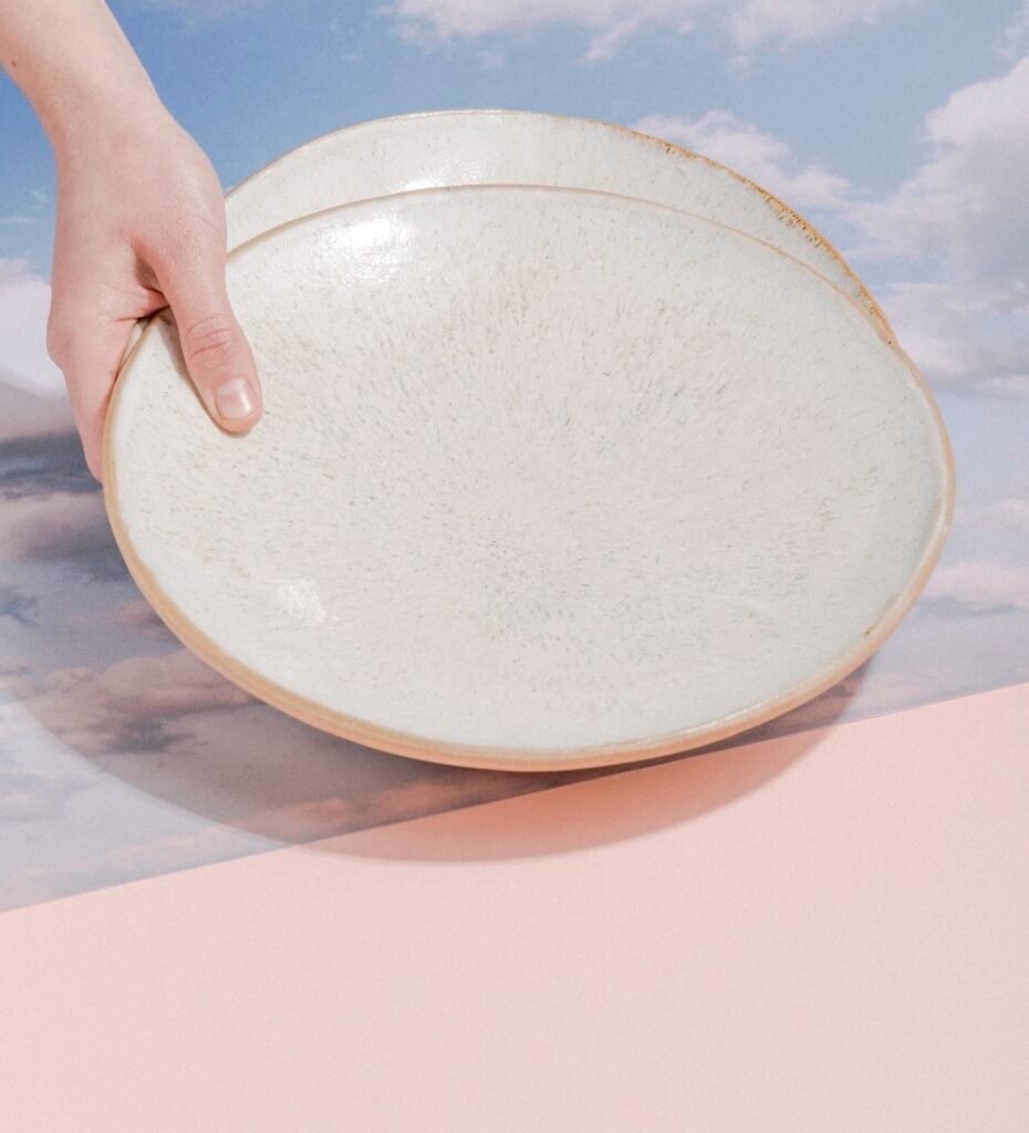 Higo ceramics. ph: @FelixBusso styling: @bababuni